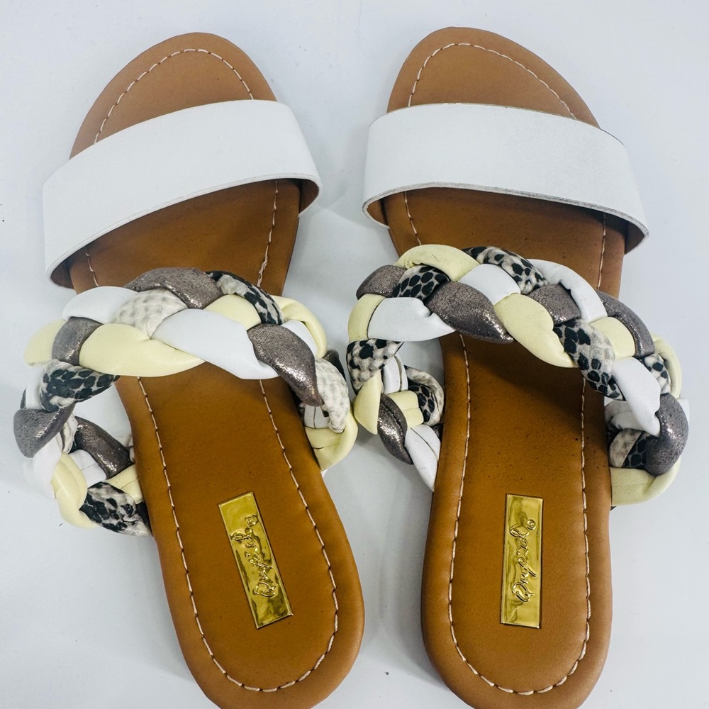 Qupid women’s sliders sandals size 7.5 new